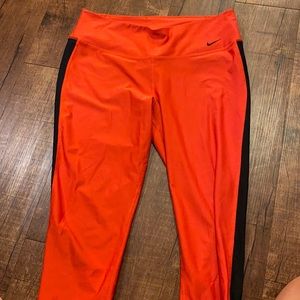 Nike dri-fit women’s leggings